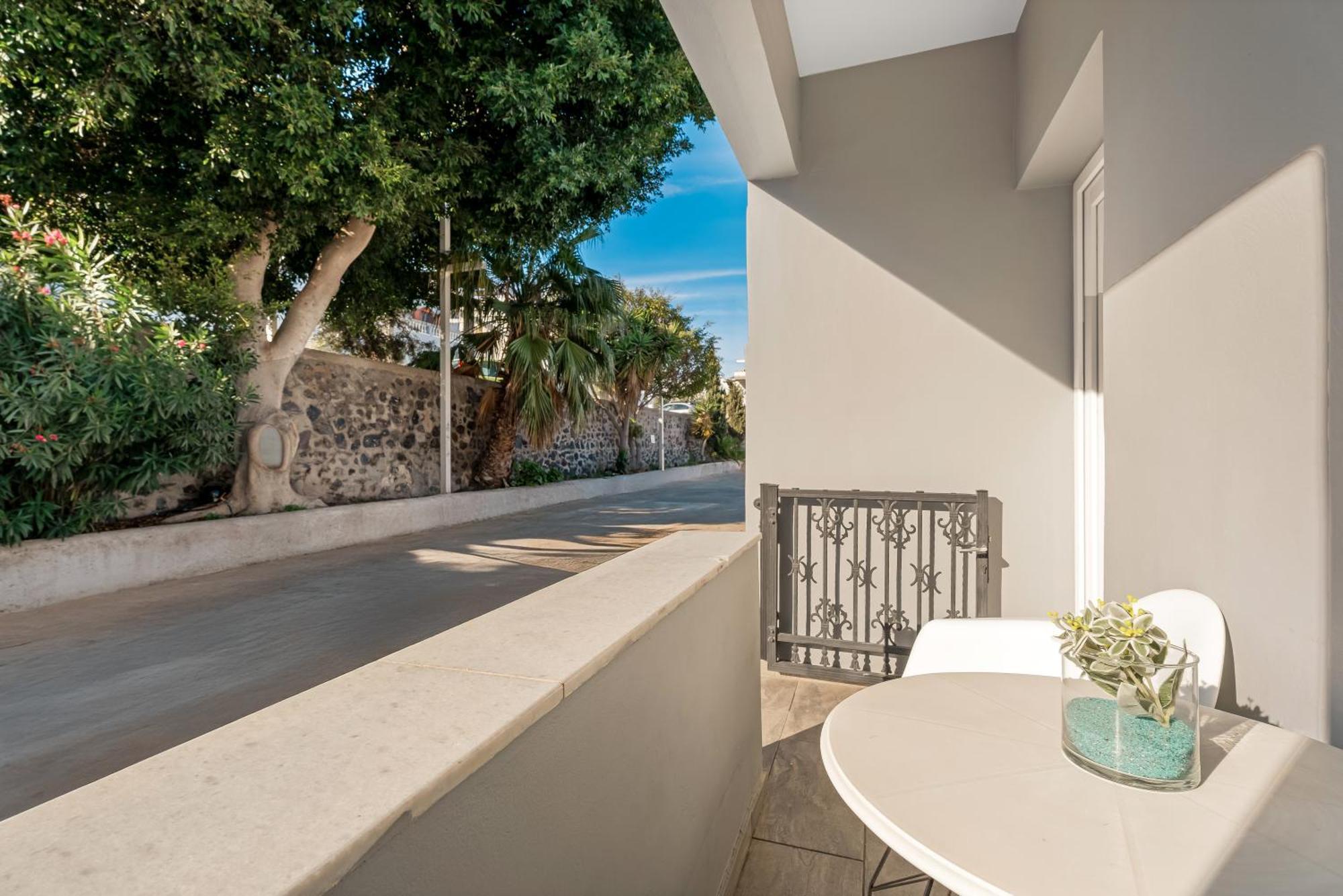 Oasis Suites Fira Fira (Santorini) Exterior foto